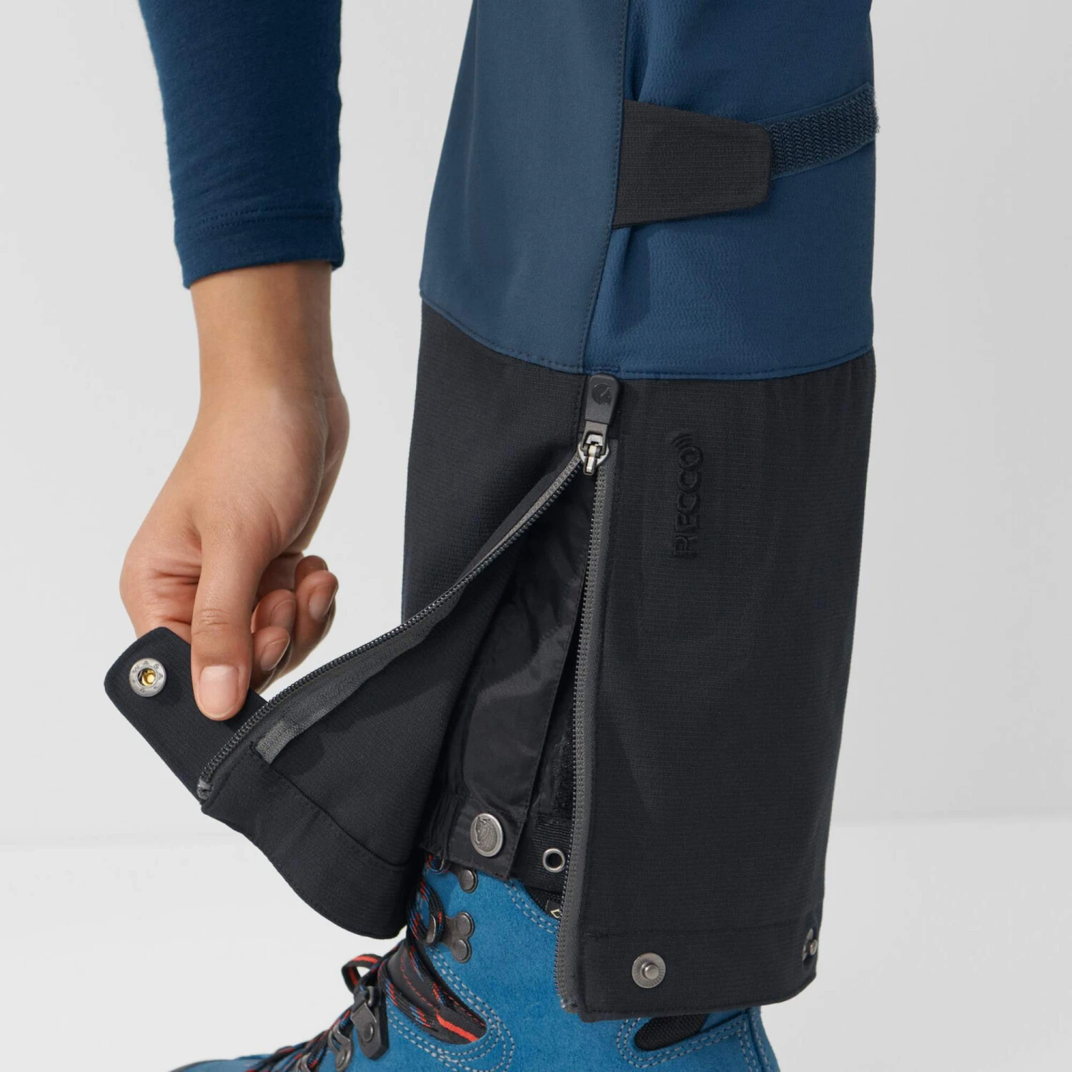 FJÄLLRÄVEN BERGTAGEN TOURING TROUSERS W Damen - Softshellhose – Bild 13